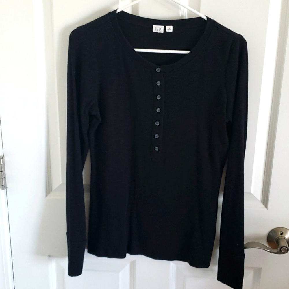 GAP Henley